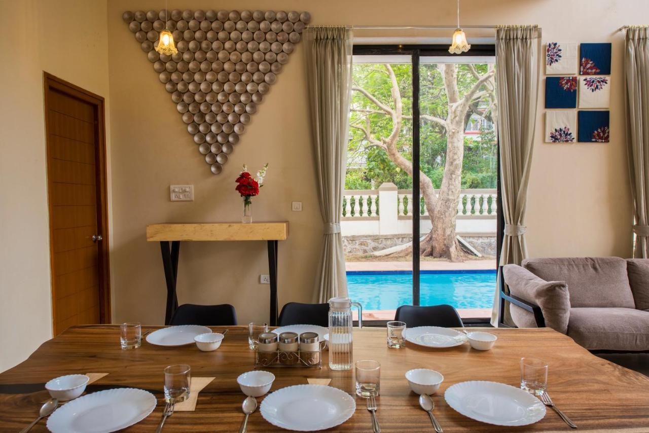 Stayvista'S Greenwoods Villa 10 - City-Center Villa With Private Pool, Terrace, Lift & Carrom Board Lonavala Exteriör bild